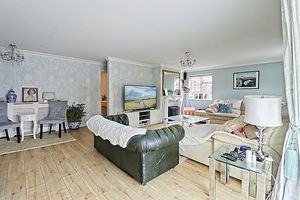 Living Room- click for photo gallery
